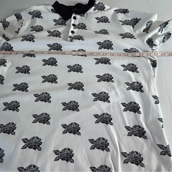 Forever 21 Men’s Polo Shirt XL White Black Rose Print Short Sleeve Collared - Picture 4 of 7